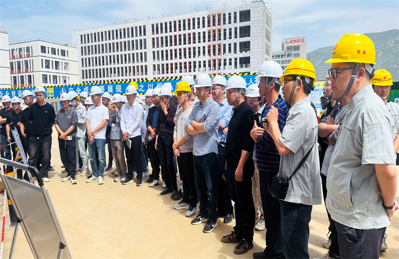 2025年4月17日，由莆田市涵江區(qū)住房和城鄉(xiāng)建設(shè)局主辦、中天三建承辦的鋼筋安裝工程質(zhì)量防控現(xiàn)場交流會在聯(lián)東U谷·涵江海峽智造產(chǎn)業(yè)谷一期成功召開。