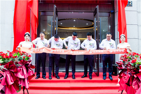 163054478821303912tR.jpg IMG_0337(1).jpg